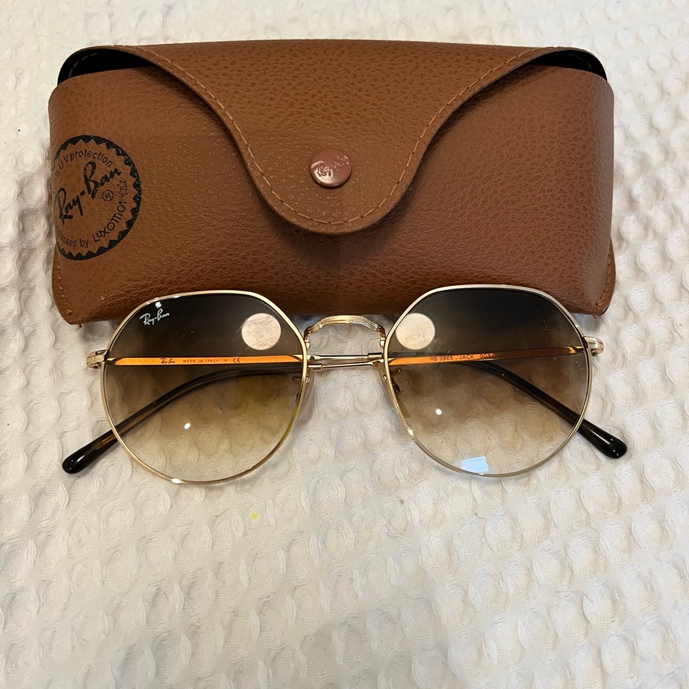 Oval Shaped Rayban